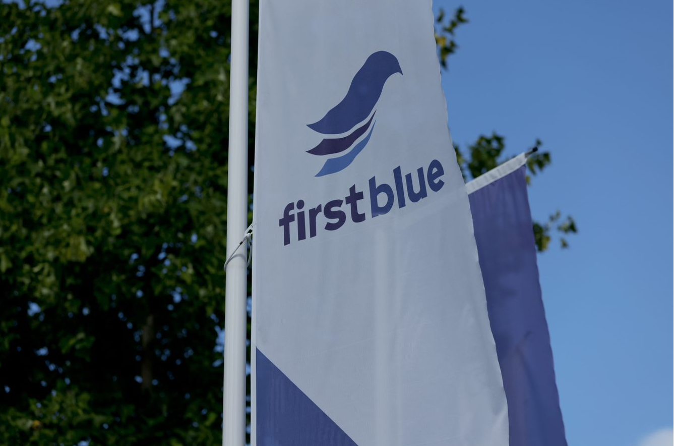 FirstBlue vlag